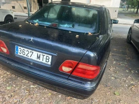 Mercedes-Benz E 200, снимка 3