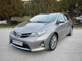     Toyota Auris 1.8i 99..HYBRID  FULL 