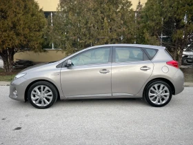     Toyota Auris 1.8i 99..HYBRID  FULL 