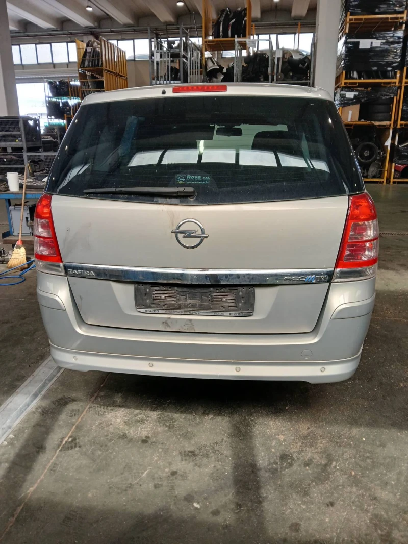 Opel Zafira 1.6/1.8, снимка 2 - Автомобили и джипове - 49999285