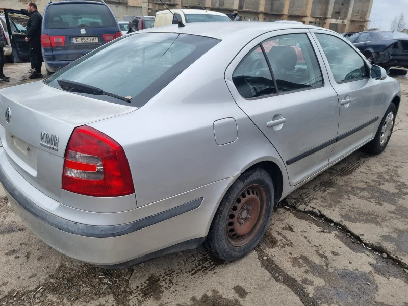 Skoda Octavia 2.0tdi-140ks-2008god-6skorosti-BKD!!, снимка 5 - Автомобили и джипове - 47062588