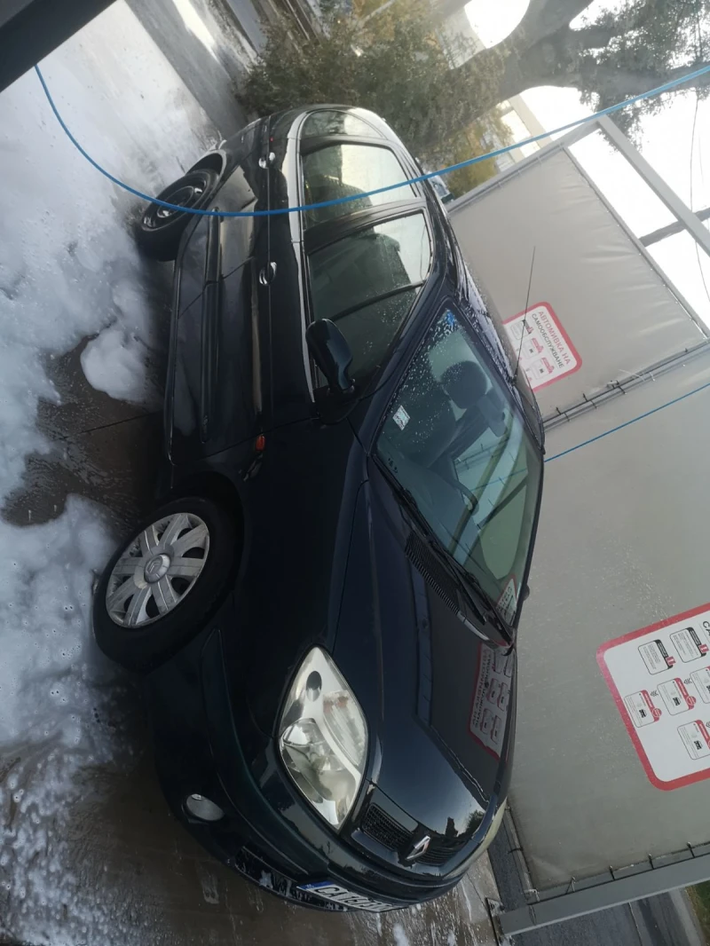 Renault Megane 1000, снимка 3 - Автомобили и джипове - 47850397