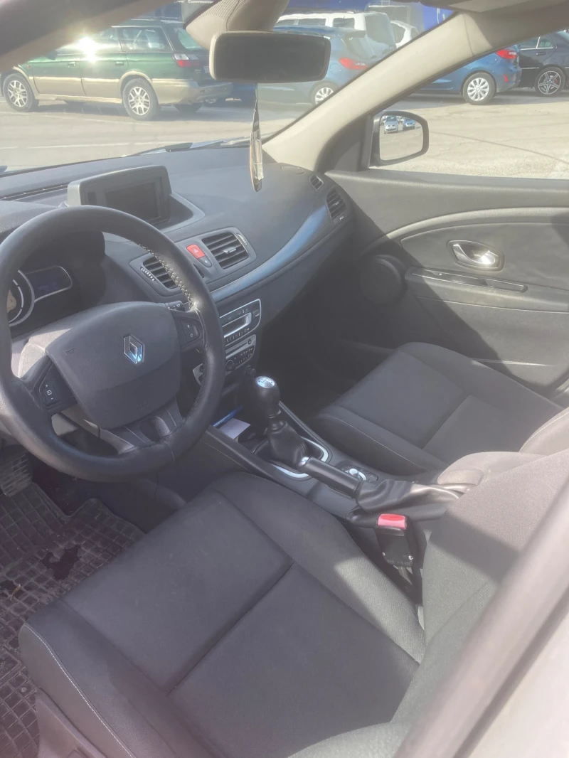 Renault Megane, снимка 7 - Автомобили и джипове - 48568655