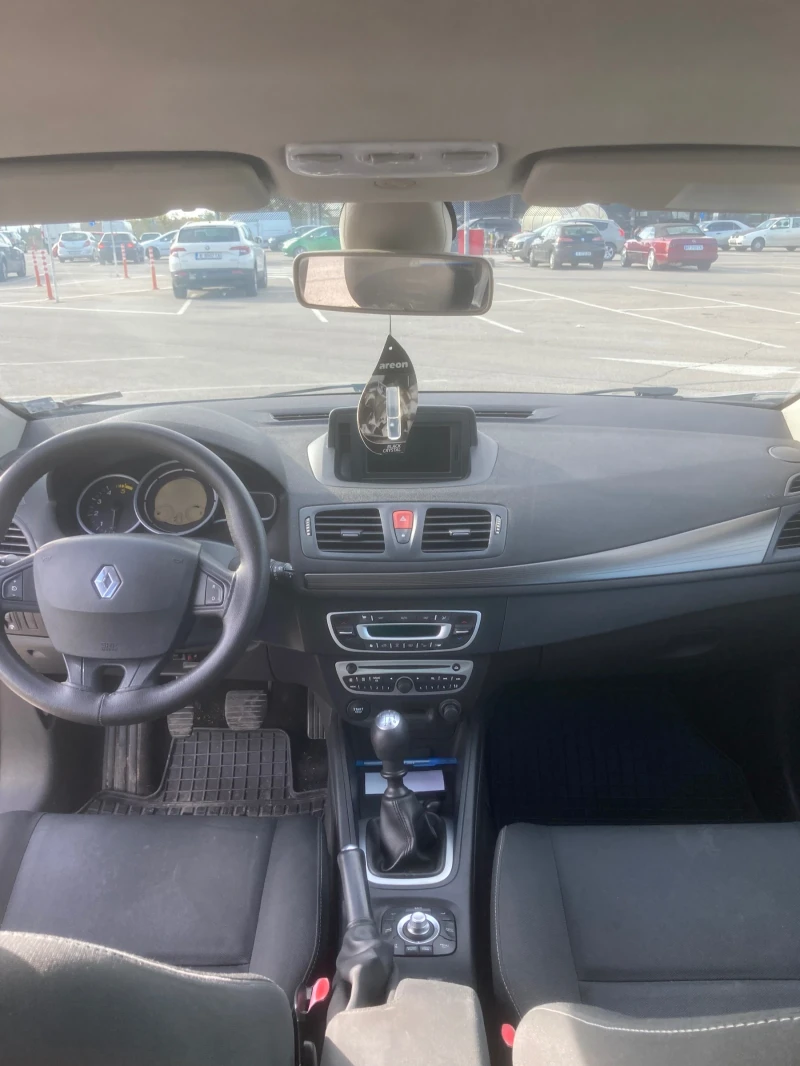 Renault Megane, снимка 9 - Автомобили и джипове - 48568655