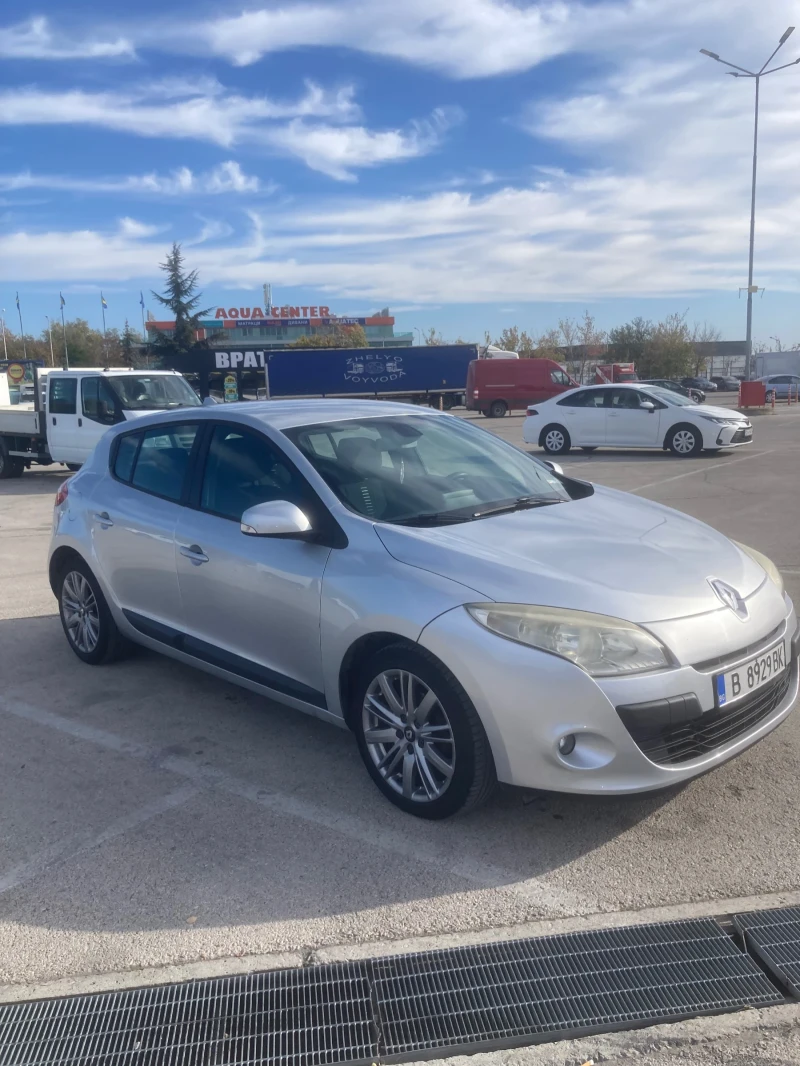 Renault Megane, снимка 2 - Автомобили и джипове - 48568655