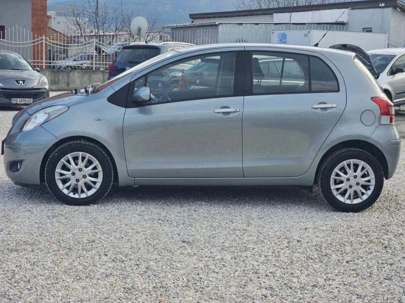 Toyota Yaris 1.33/101к.с/FACELIFT/KLIMATRONIK, снимка 3 - Автомобили и джипове - 48913123