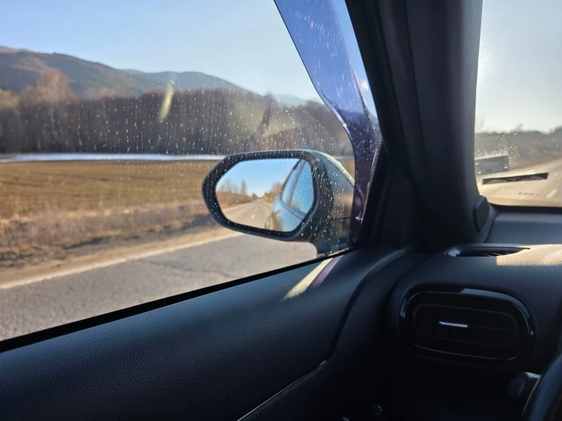 Toyota Yaris Cross CHIC, снимка 9 - Автомобили и джипове - 52461636