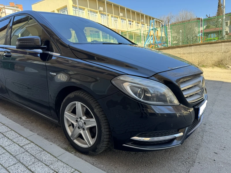 Mercedes-Benz B 200 CDI, снимка 3 - Автомобили и джипове - 51734595