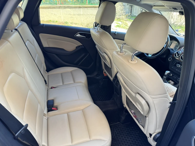Mercedes-Benz B 200 CDI, снимка 6 - Автомобили и джипове - 51734595