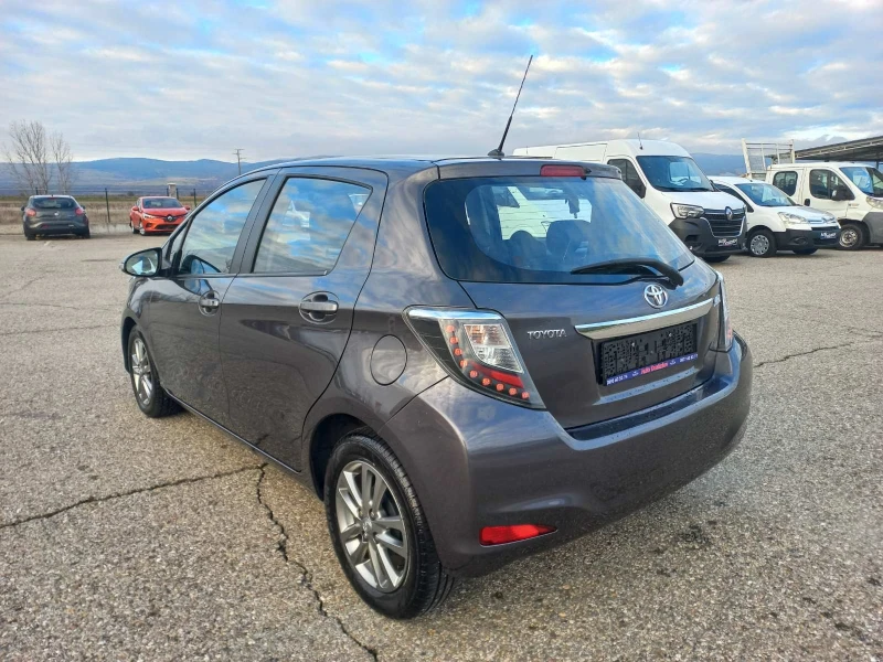 Toyota Yaris 1, 4 d4d, снимка 7 - Автомобили и джипове - 52906500