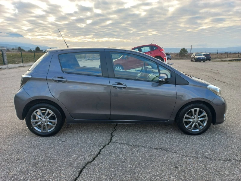 Toyota Yaris 1, 4 d4d, снимка 4 - Автомобили и джипове - 52906500