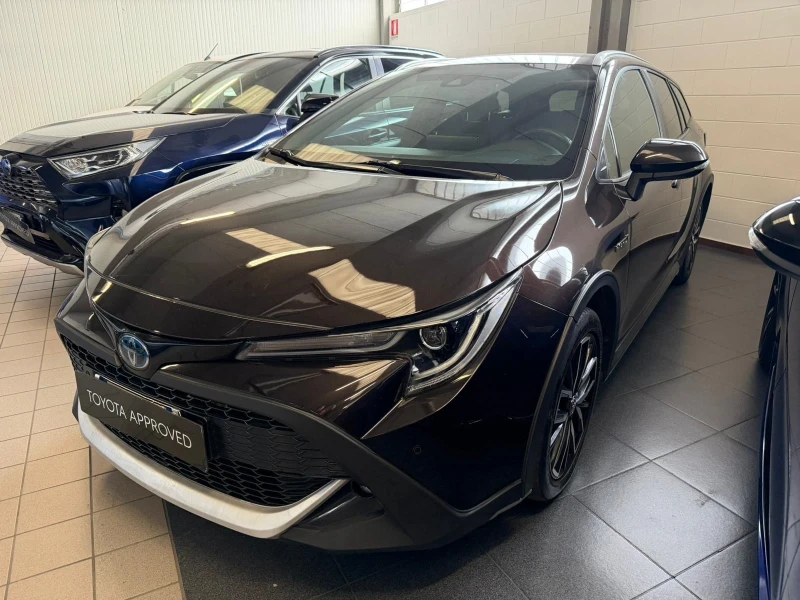 Toyota Corolla 2.0i 184KC HYBRID TREK