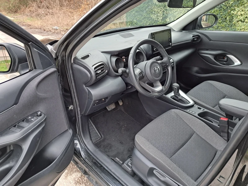 Toyota Yaris Cross 1.5 HIBRID, снимка 12 - Автомобили и джипове - 53300166