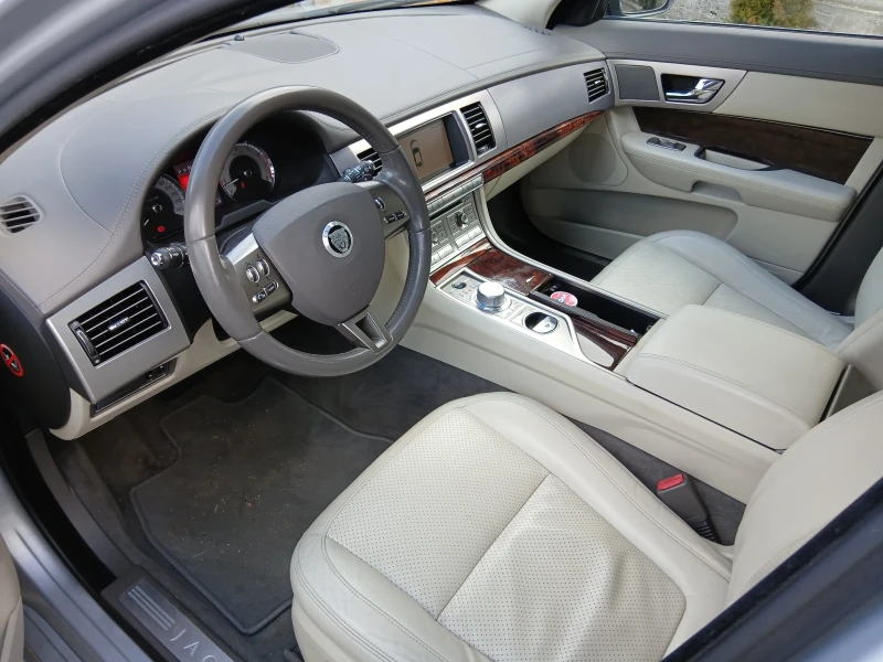 Jaguar Xf 4.2i-V8-300ps. УНИКАТ, снимка 5 - Автомобили и джипове - 53463694