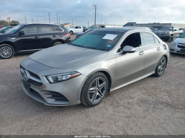 Mercedes-Benz A 220 ПОДГРЕВ* КАМЕРА* КЕЙЛЕС* LANE* ASSIST, снимка 2 - Автомобили и джипове - 53007603