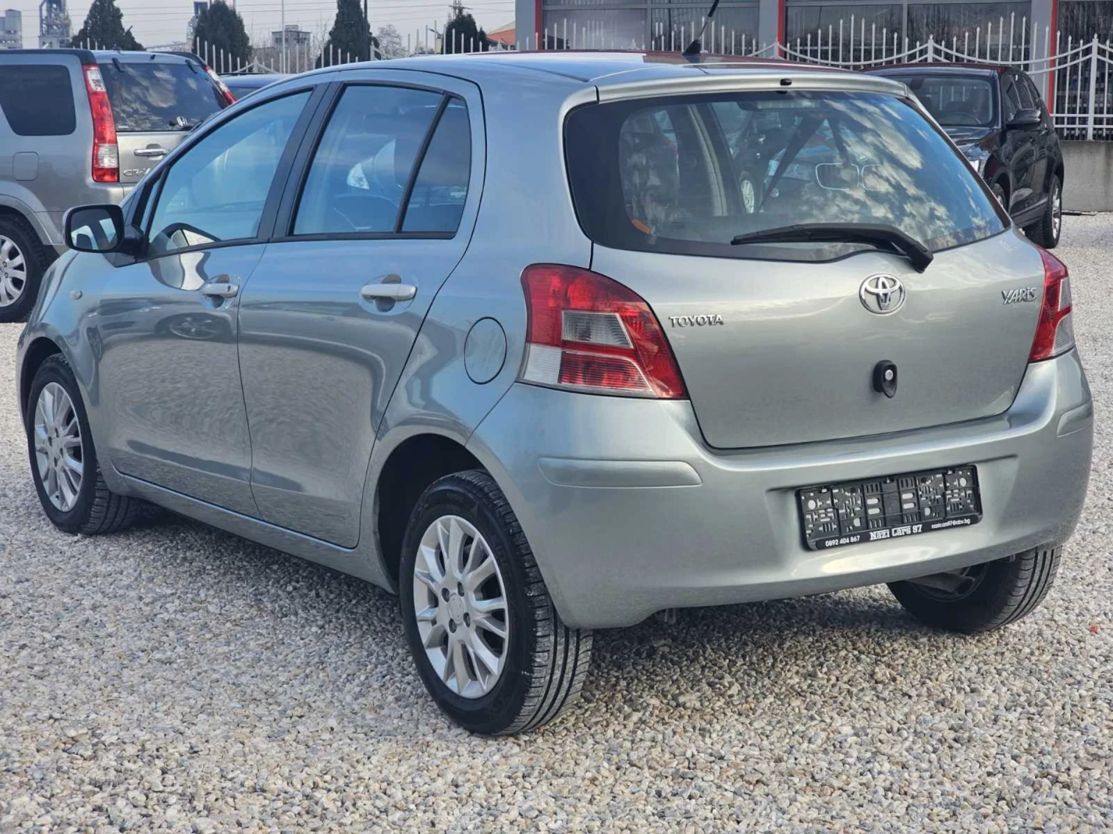 Toyota Yaris 1.33/101к.с/FACELIFT/KLIMATRONIK - изображение 4