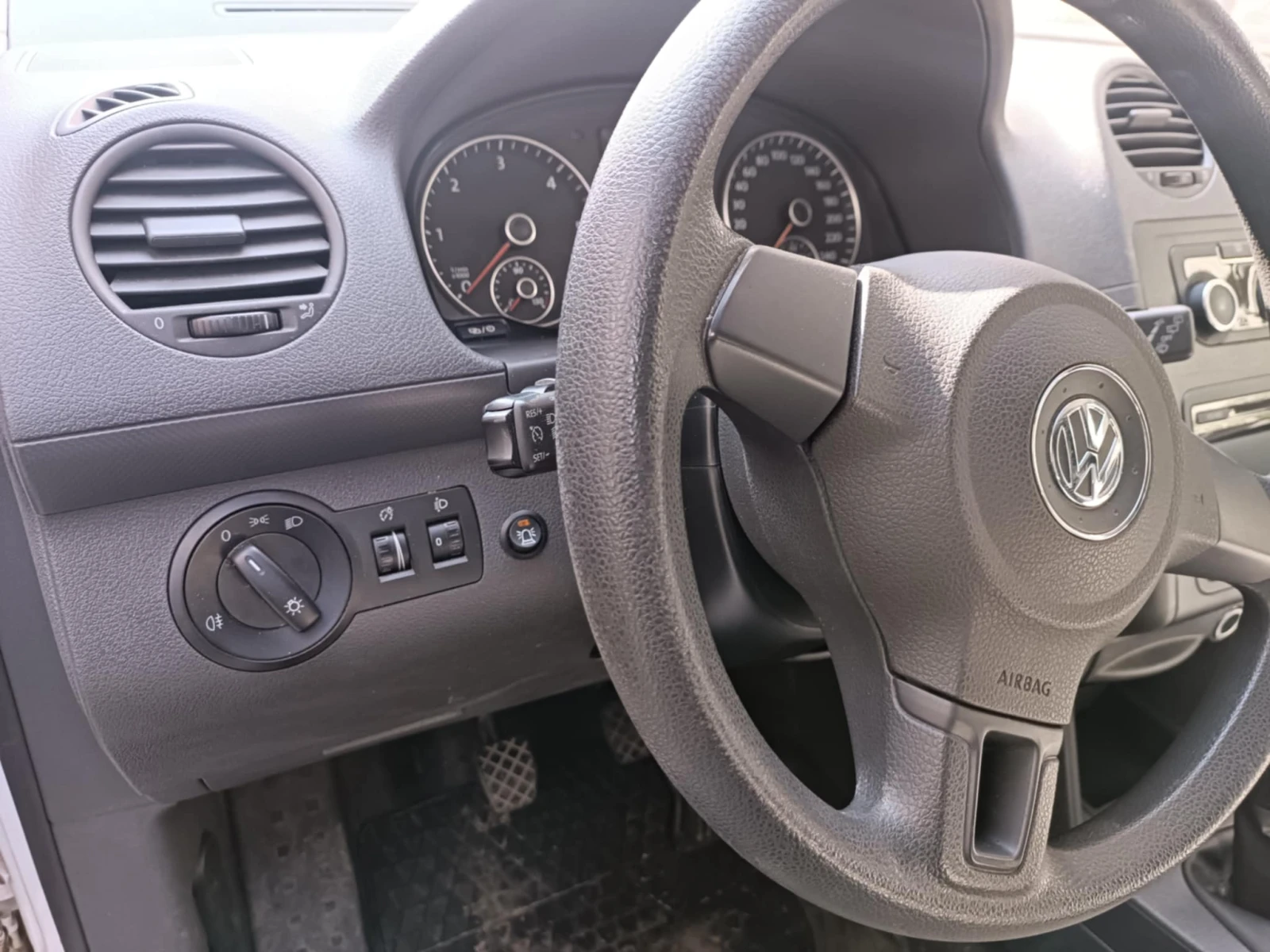 VW Caddy  - изображение 3