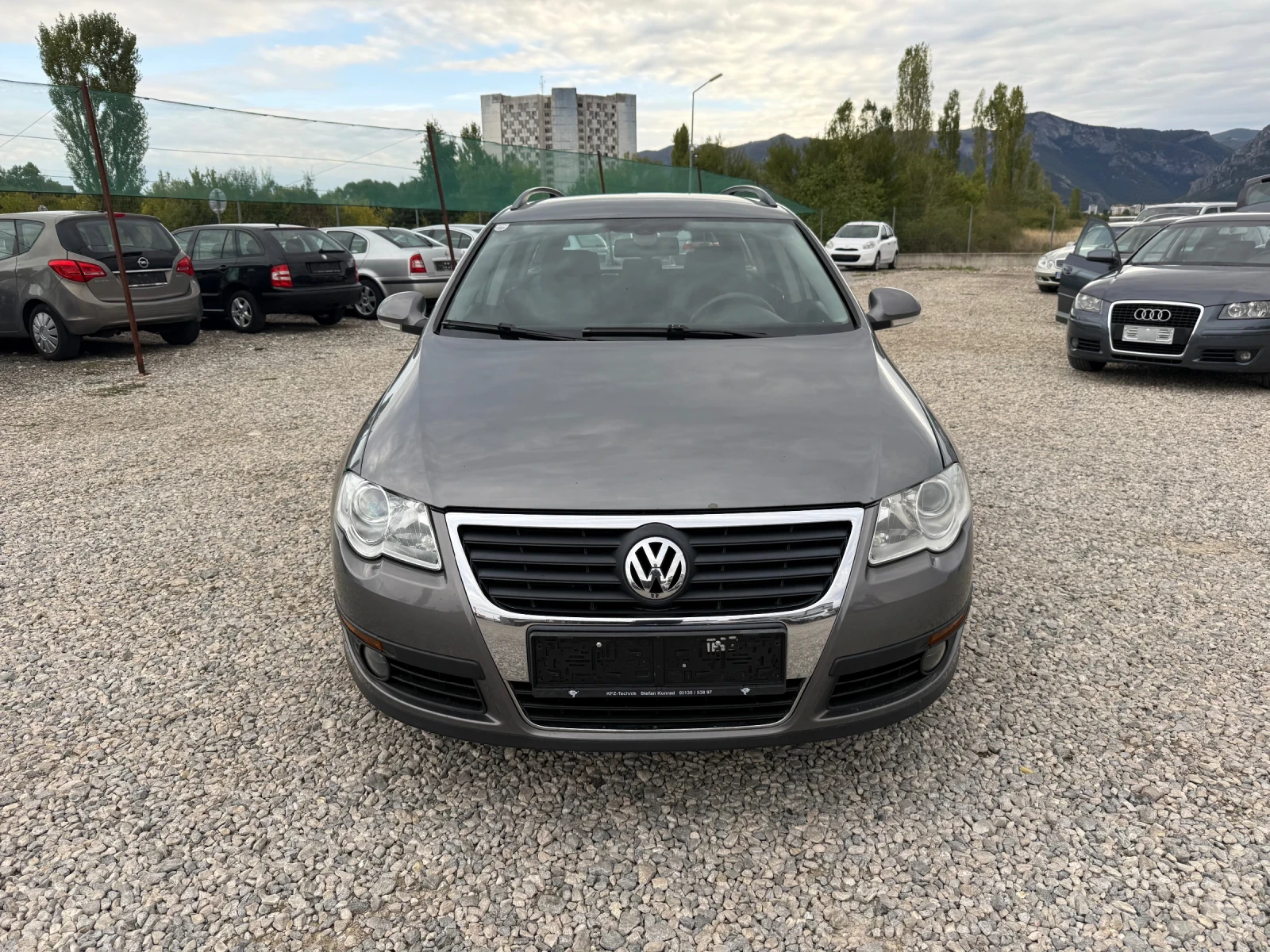 VW Passat 1.9TDI-105PS-КЛИМАТРОНИК - изображение 2