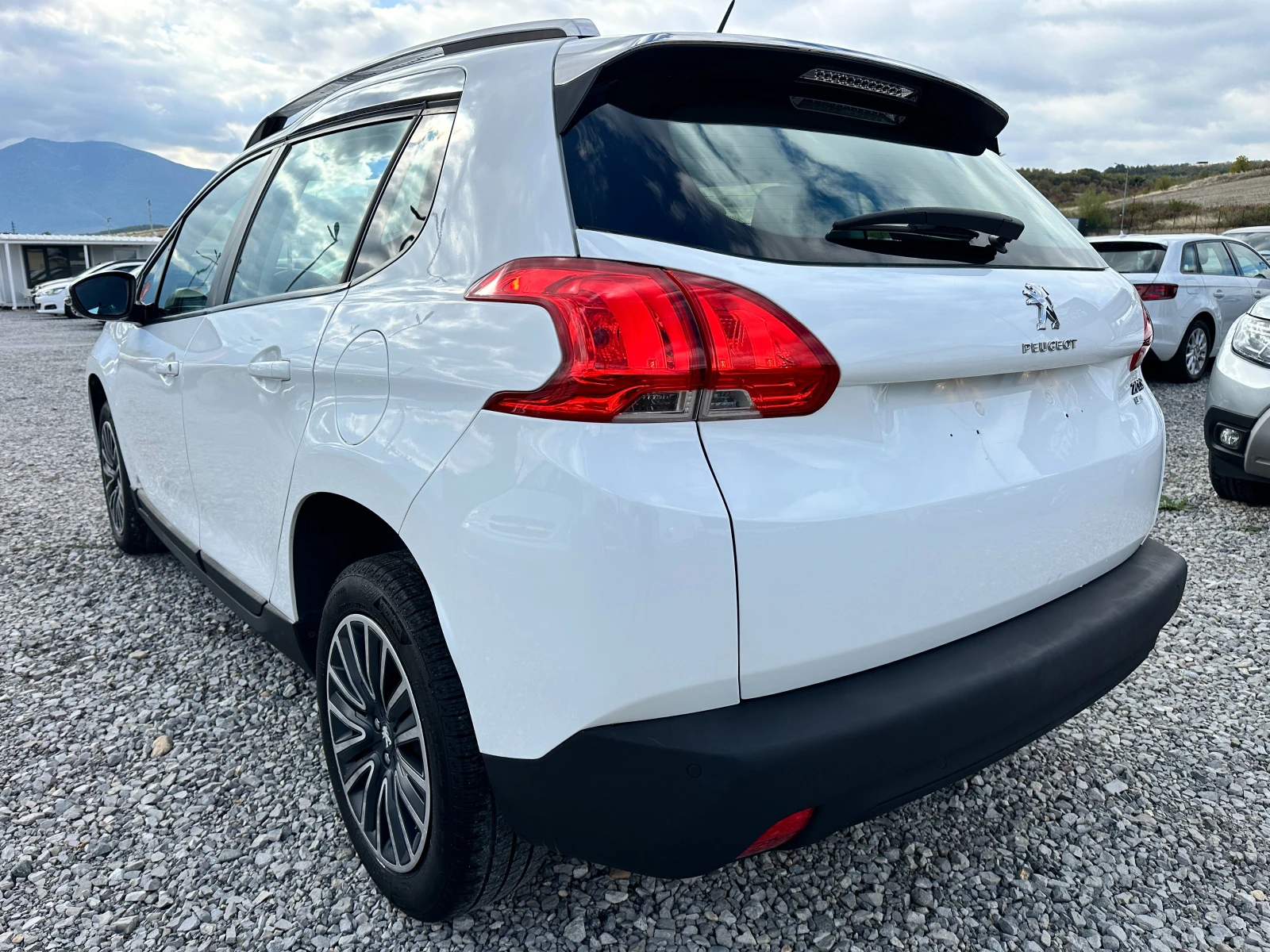 Peugeot 2008 1.6HDI ACTIVE - изображение 3