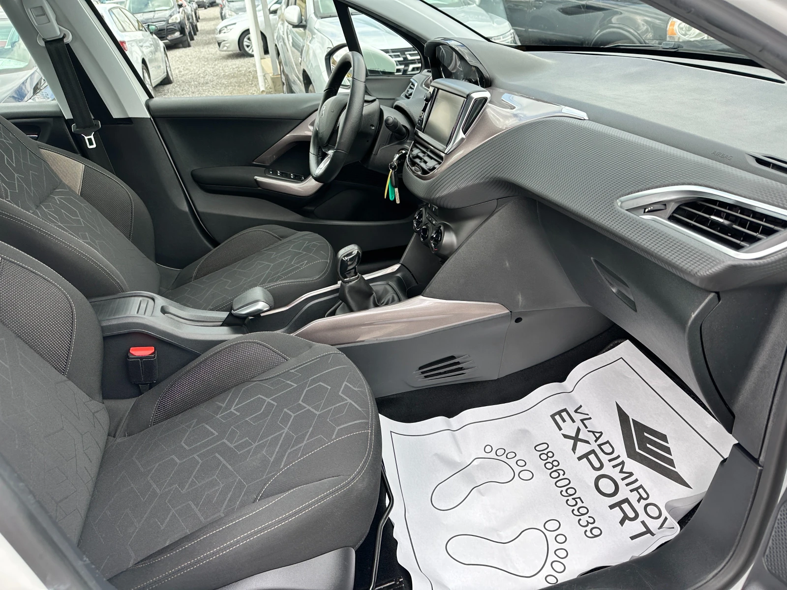 Peugeot 2008 1.6HDI ACTIVE - изображение 8