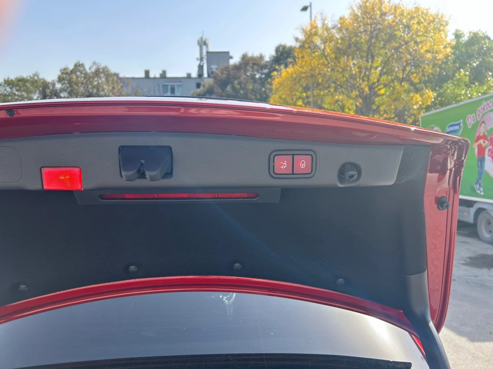 Mercedes-Benz E 63 AMG  - изображение 6