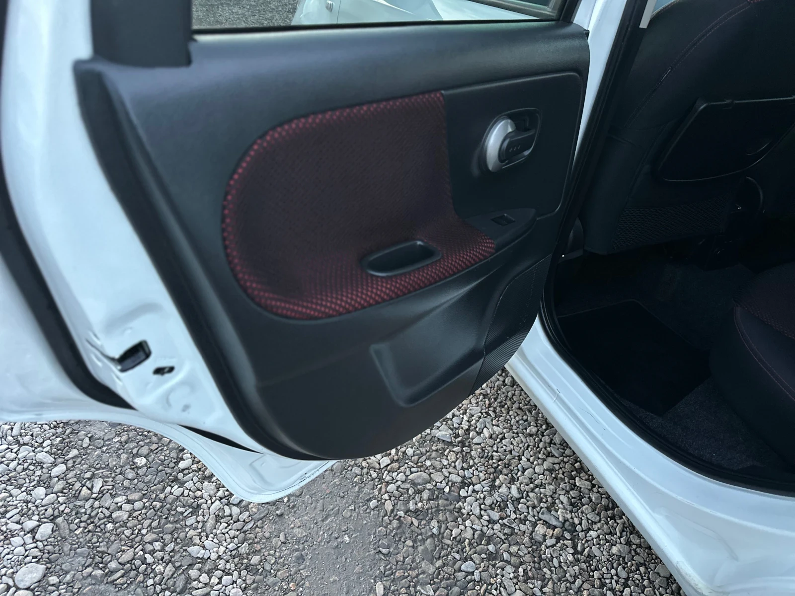 Nissan Note 1.5Dci * ITALY - изображение 8