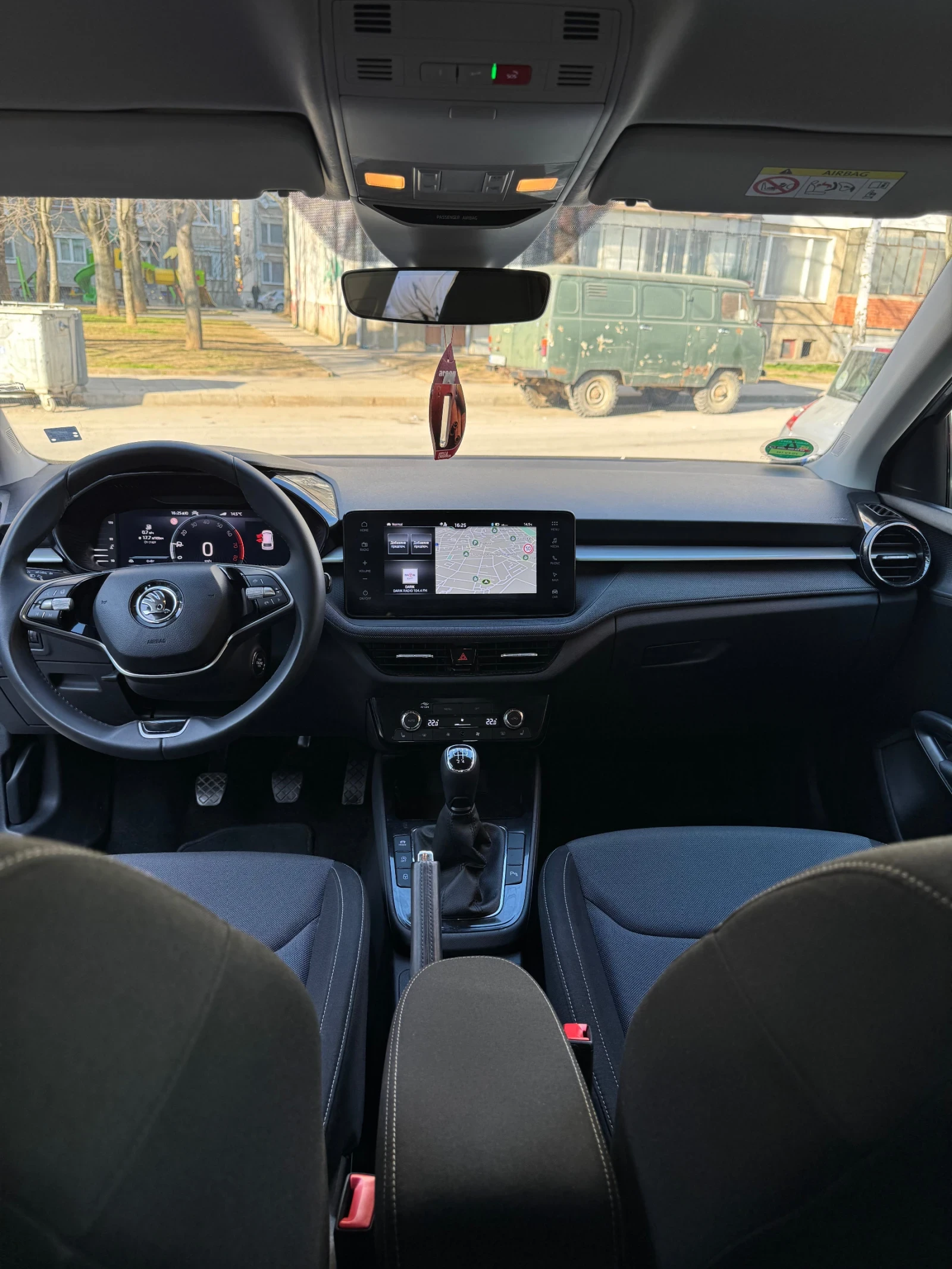 Skoda Fabia 1.0 tsi, снимка 11 - Автомобили и джипове - 53800721