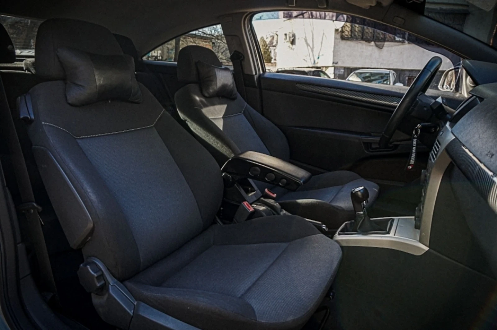 Opel Astra 1.8 140HP LPG, снимка 9 - Автомобили и джипове - 53837738