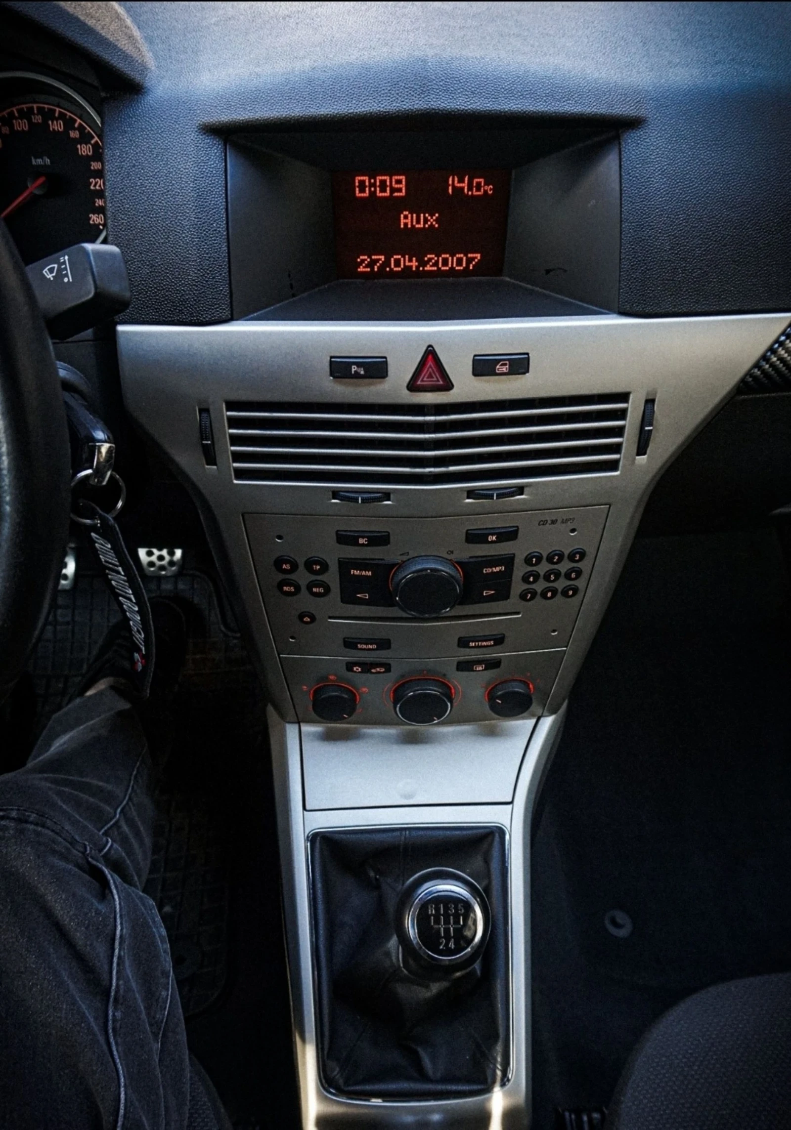 Opel Astra 1.8 140HP LPG, снимка 10 - Автомобили и джипове - 53837738