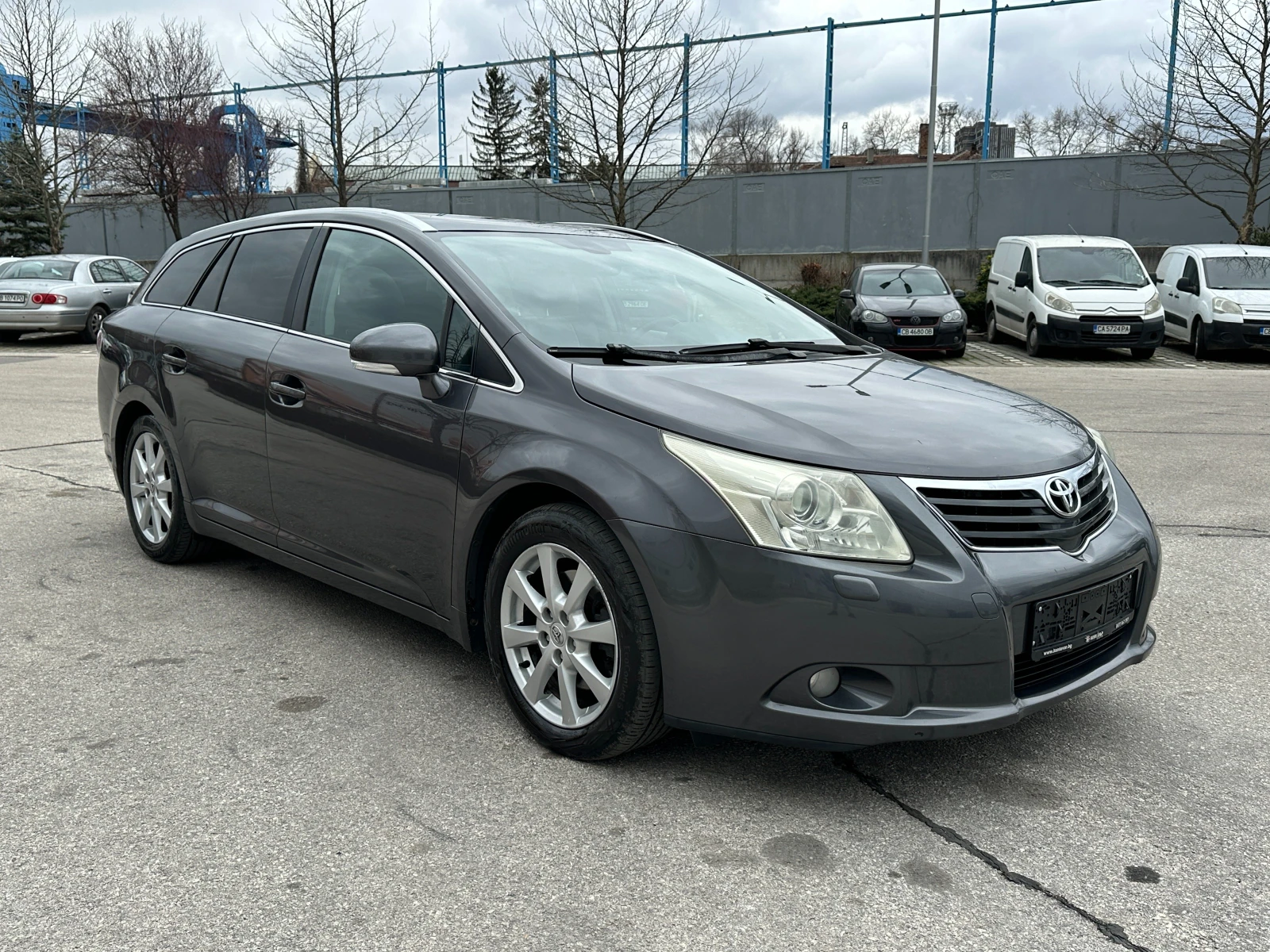 Toyota Avensis 2.2D4D Кожа/Панорама, снимка 6 - Автомобили и джипове - 53915417
