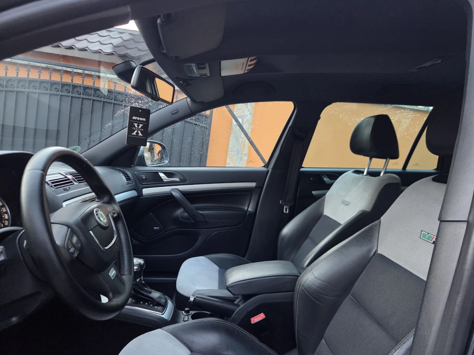 Skoda Octavia VRS* DSG* XENON* NAVI* подгрев, снимка 9 - Автомобили и джипове - 54230922