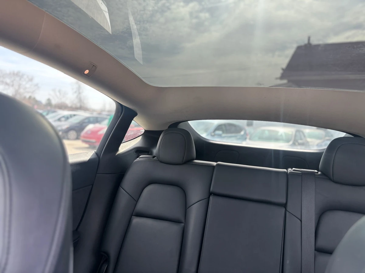 Tesla Model Y Standard Range* PANORAMA* �������* ������ ����*  | Mobile.bg � ����������� 9