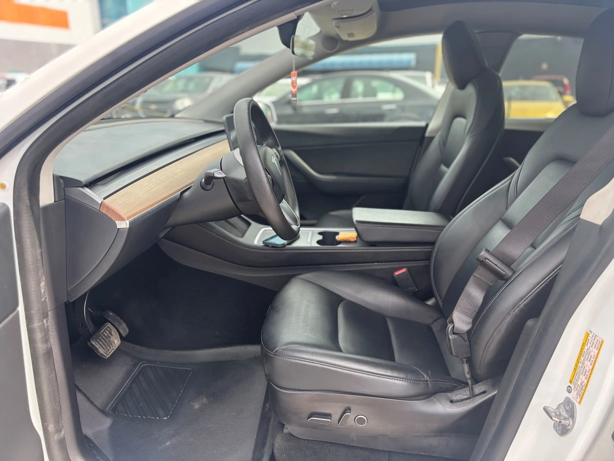 Tesla Model Y Standard Range* PANORAMA* �������* ������ ����*  | Mobile.bg � ����������� 6