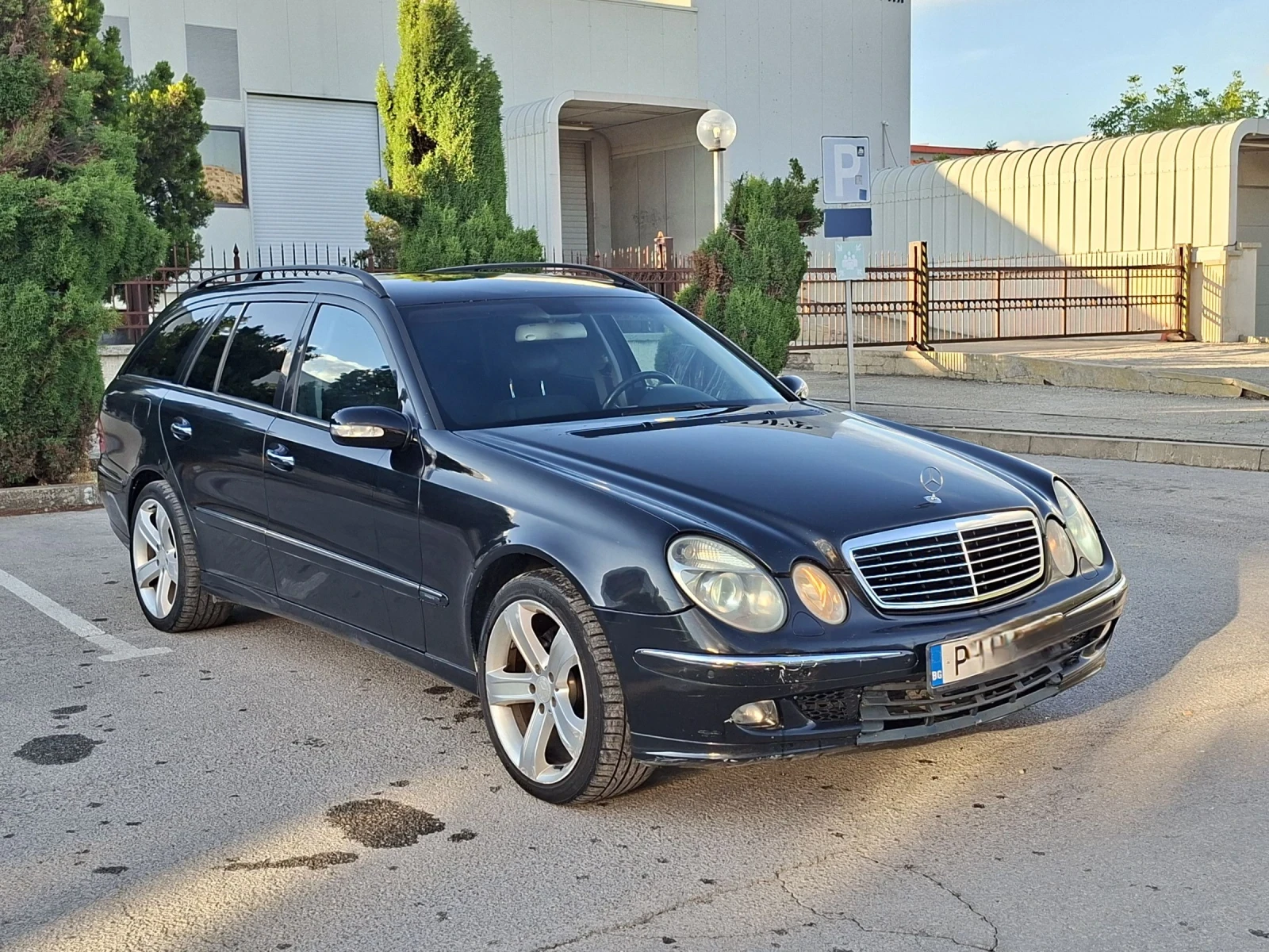 Mercedes-Benz E 320 Редови 6так-дизел, снимка 2 - Автомобили и джипове - 54559521