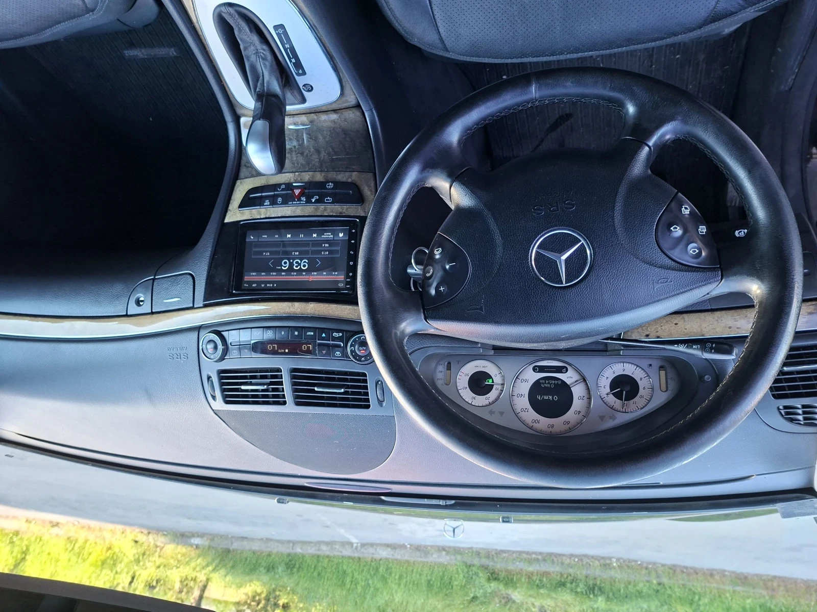 Mercedes-Benz E 320 Редови 6так-дизел, снимка 12 - Автомобили и джипове - 54559521