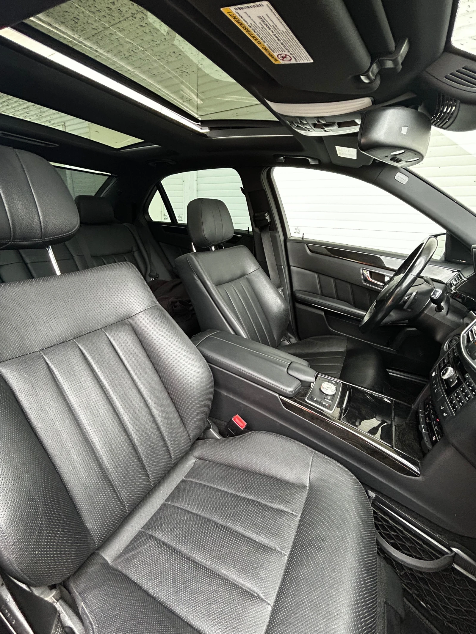 Mercedes-Benz E 500 AMG Pack 4Matic * Full* , снимка 8 - Автомобили и джипове - 54800489
