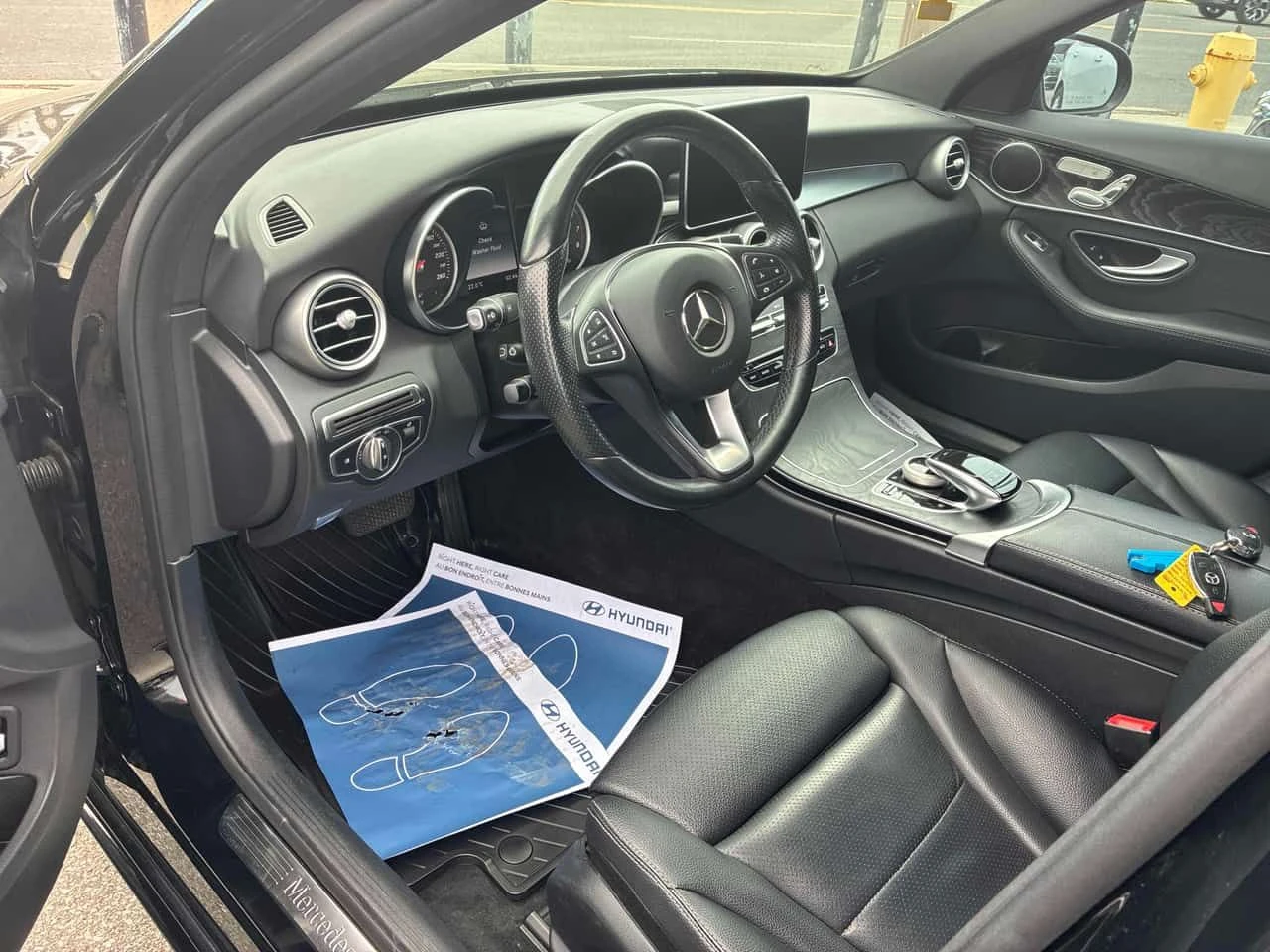 Mercedes-Benz C 300 | CARFAX | БЕЗ ПЪРВОНАЧАЛНА ВНОСКА | , снимка 5 - Автомобили и джипове - 55167356
