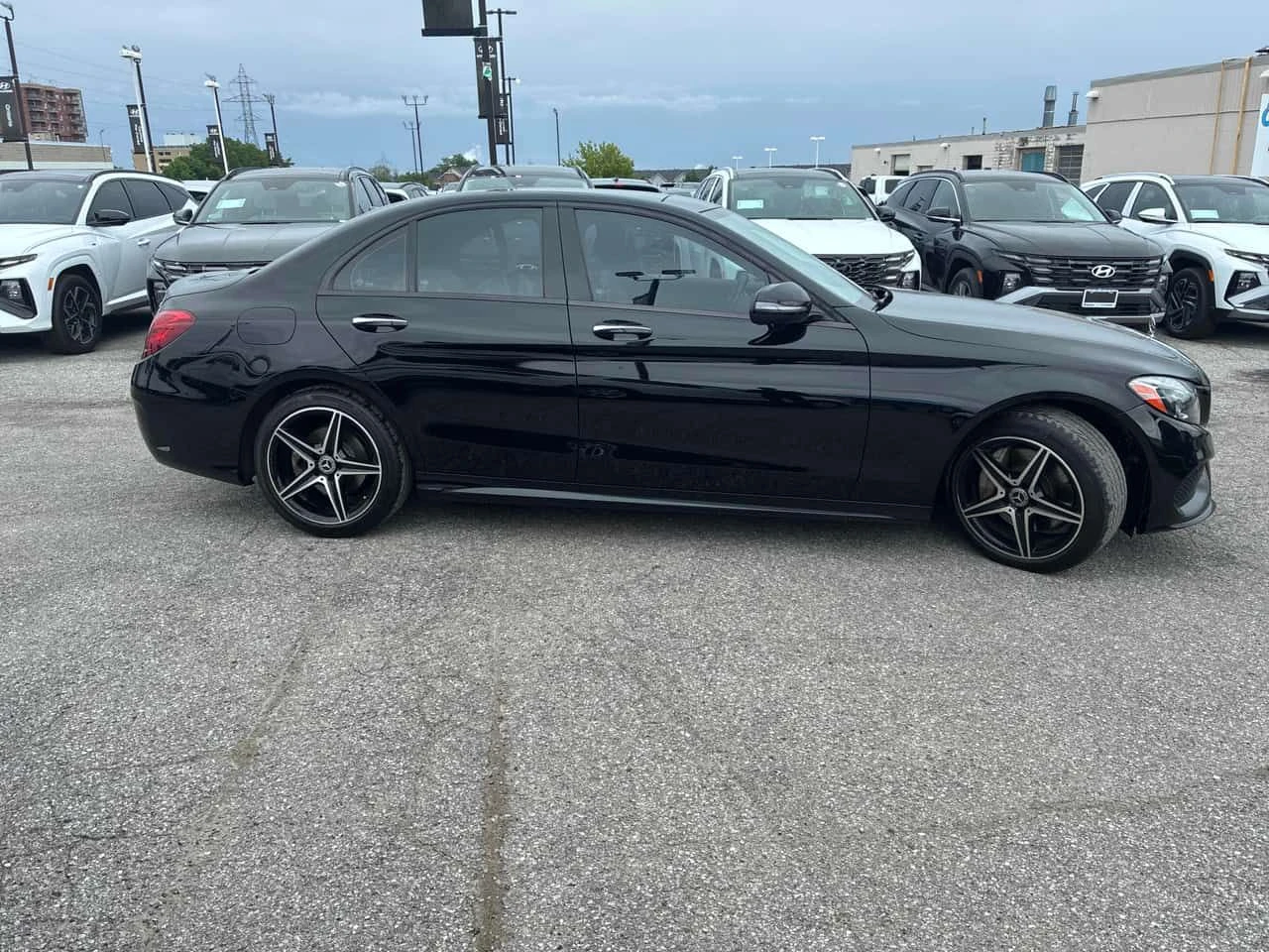 Mercedes-Benz C 300 | CARFAX | БЕЗ ПЪРВОНАЧАЛНА ВНОСКА | , снимка 3 - Автомобили и джипове - 55167356