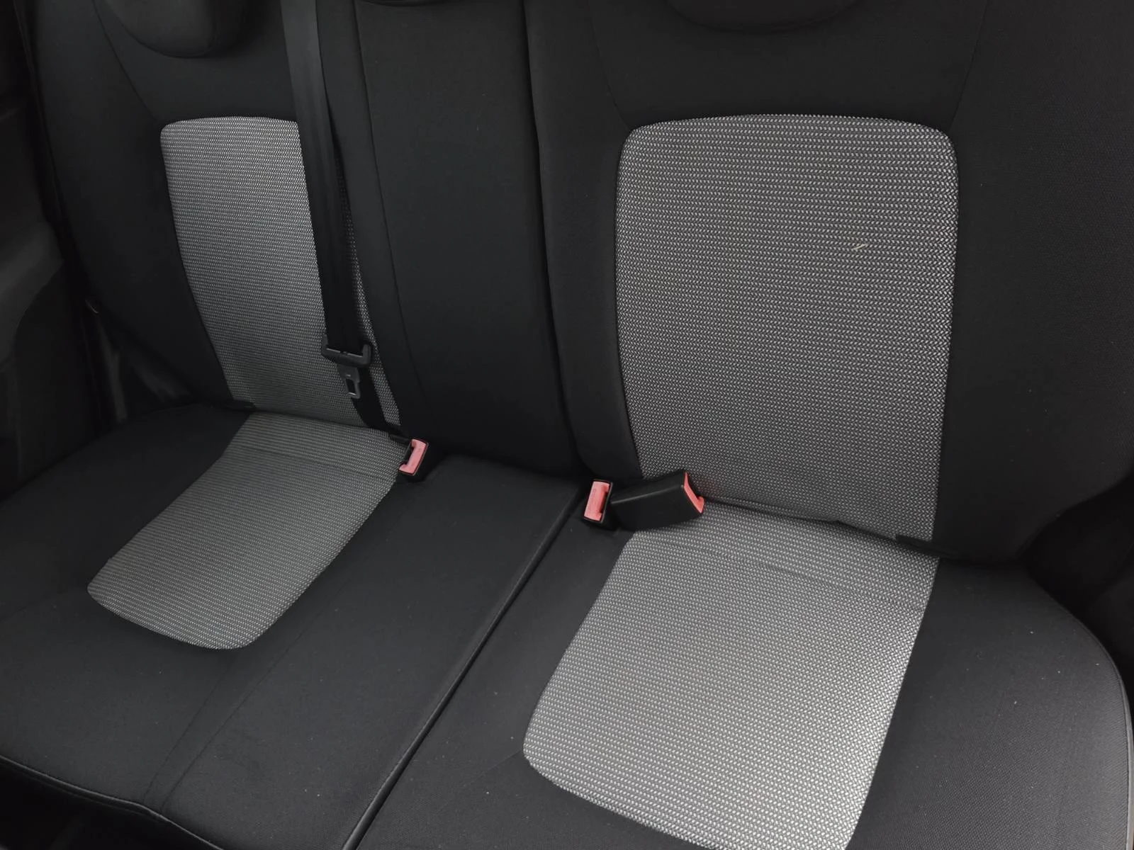 Hyundai I10 1.1БЕНЗИН/4-цилиндров, снимка 11 - Автомобили и джипове - 55220300