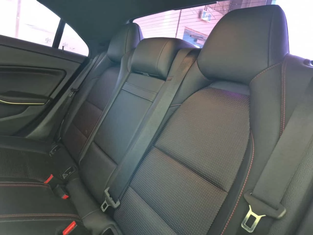 Mercedes-Benz CLA * AMG 45 * АВТОКРЕДИТ БЕЗ ПЪРВОНАЧАЛНА ВНОСКА* , снимка 12 - Автомобили и джипове - 55229692