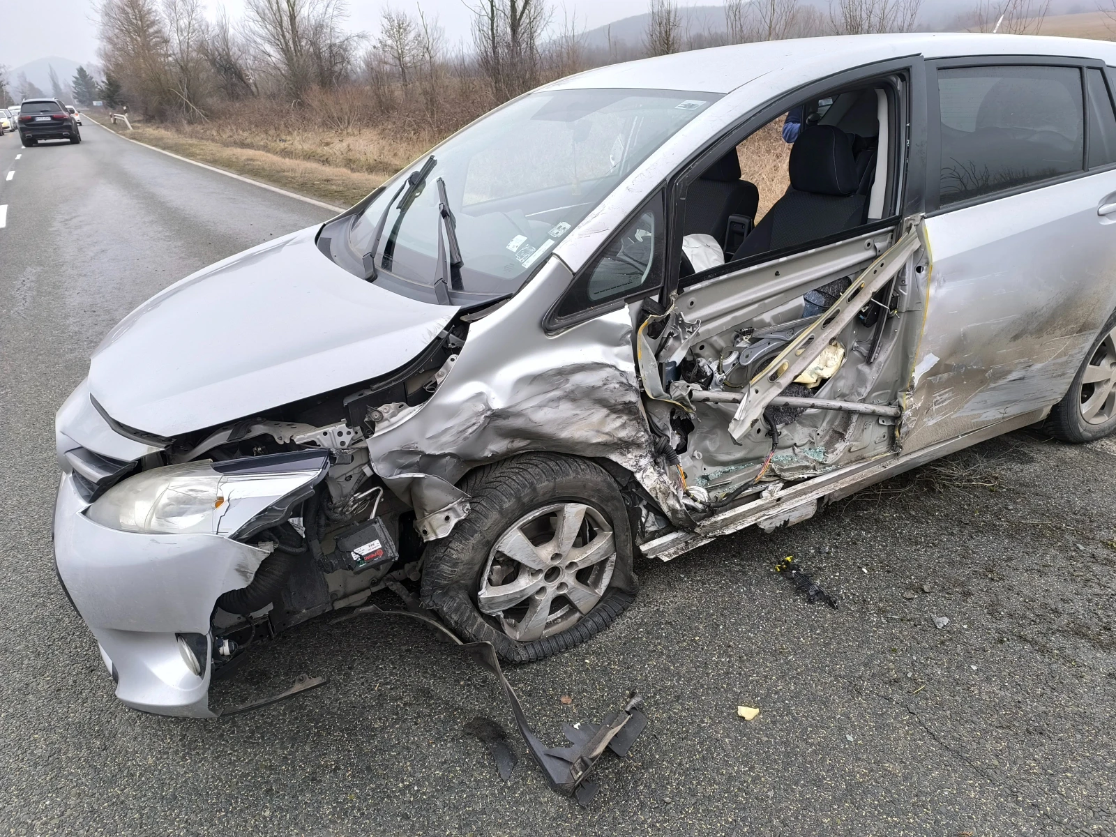 Toyota Corolla verso 1.8  | Mobile.bg � ����������� 2