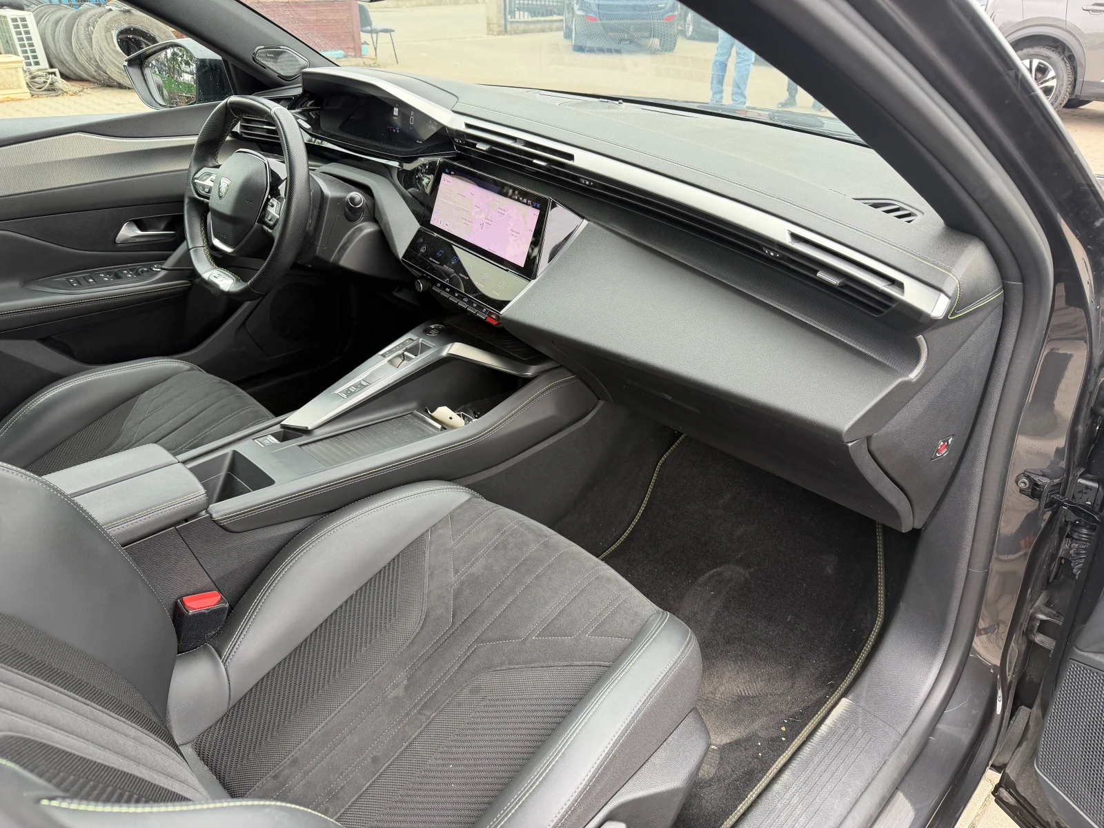 Peugeot 408 GT 1.2PureTech AVTOMAT/KOJA/NAVI/KAMERA EURO 6 , снимка 11 - Автомобили и джипове - 56223467