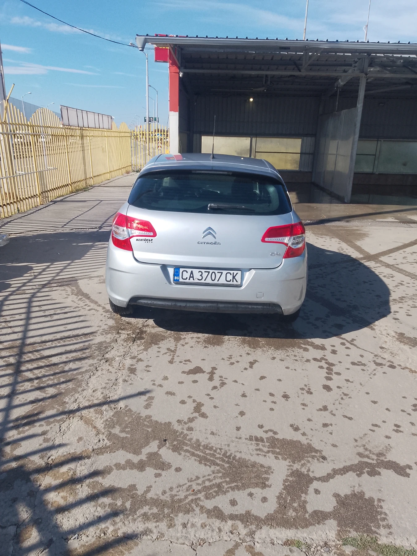 Citroen C4, снимка 2 - Автомобили и джипове - 56577115