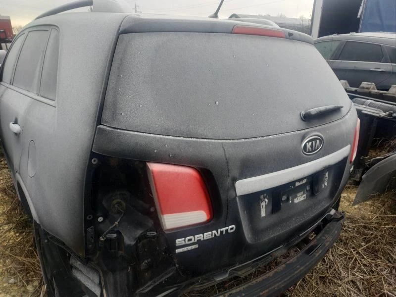 Kia Sorento 2.2 CRDI 197k., снимка 2 - Автомобили и джипове - 47433858