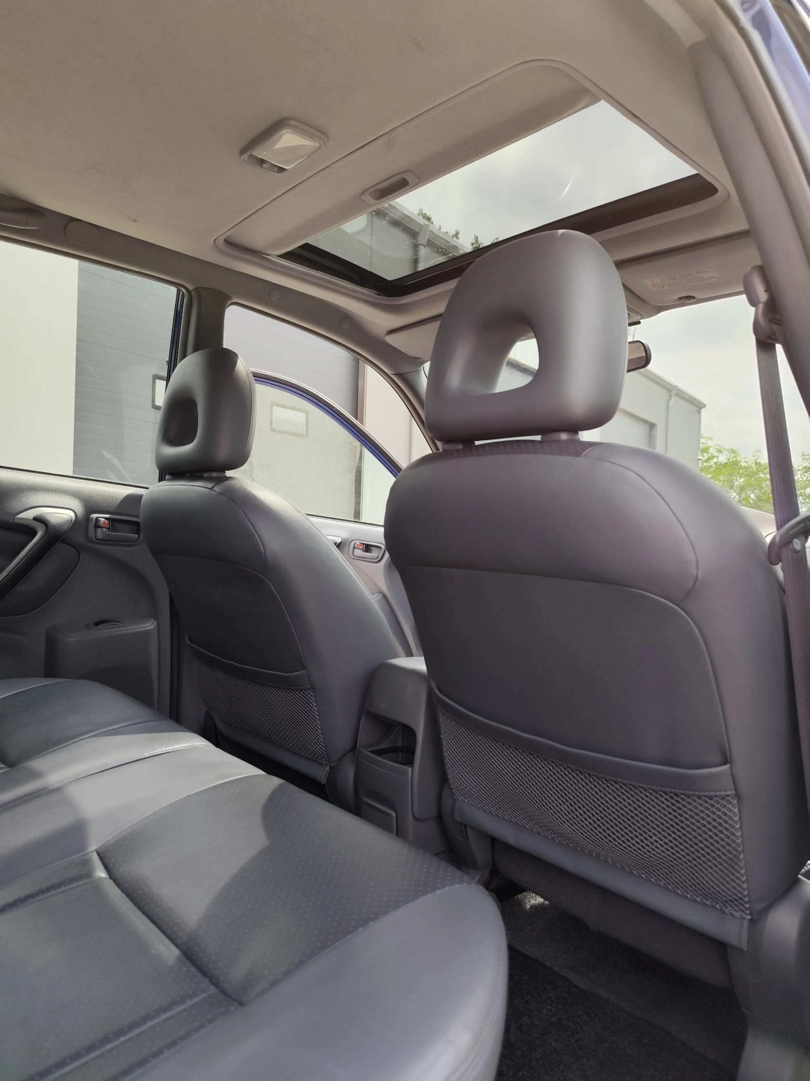 Toyota Rav4 2.0VVT-i/automat | Mobile.bg — изображение 11