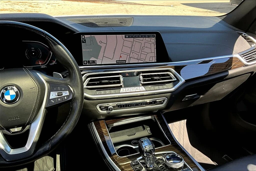 BMW X5 I * M-Package* * HeadUp* Автокредит* (ЦЕНА ДО БГ) - изображение 9