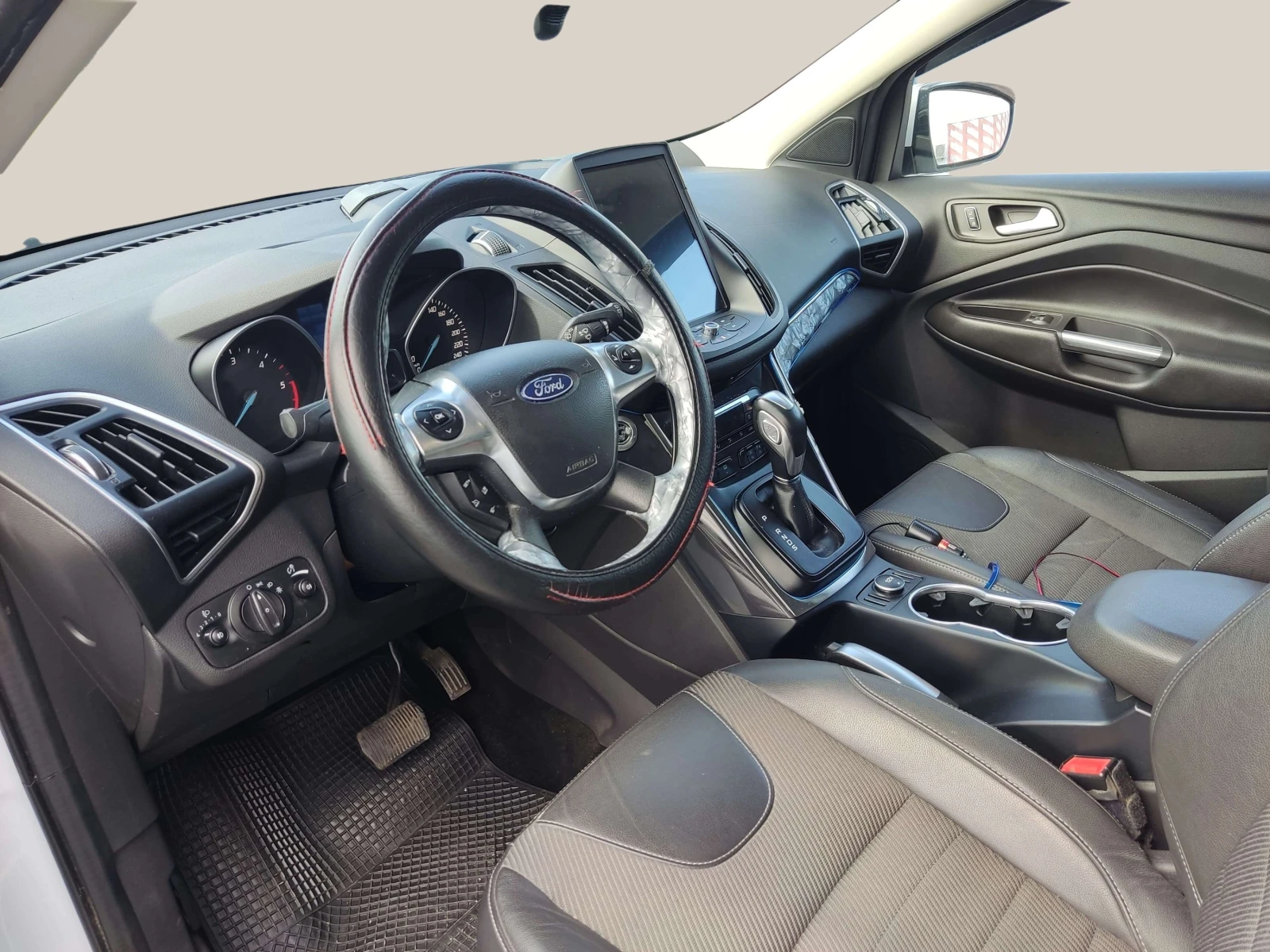 Ford Kuga 2.0 - изображение 5