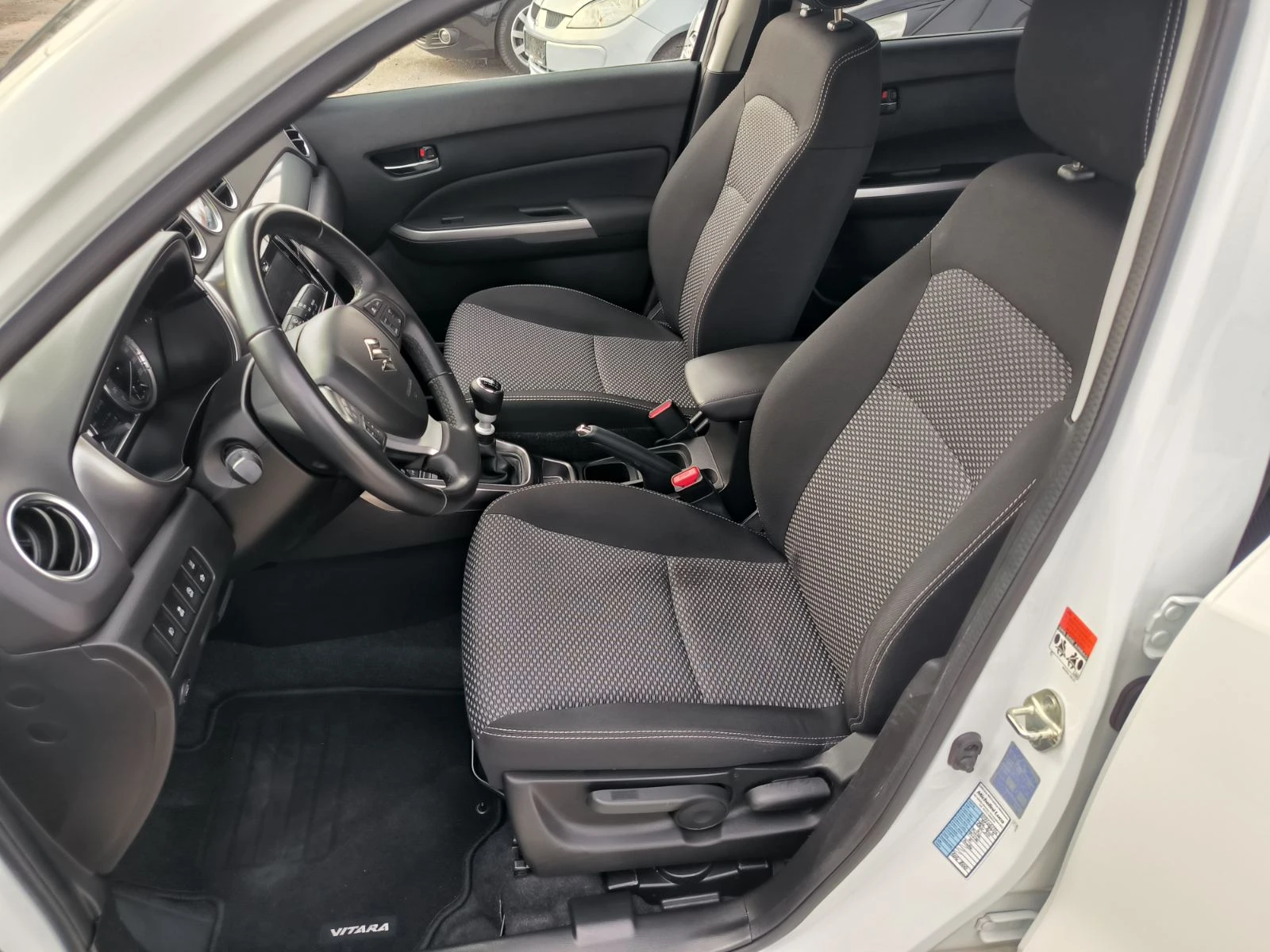 Suzuki Vitara 1.4i-Gpl-HYBRID-90.000KM-Euro-6D-Kamera | Mobile.bg � ����������� 15