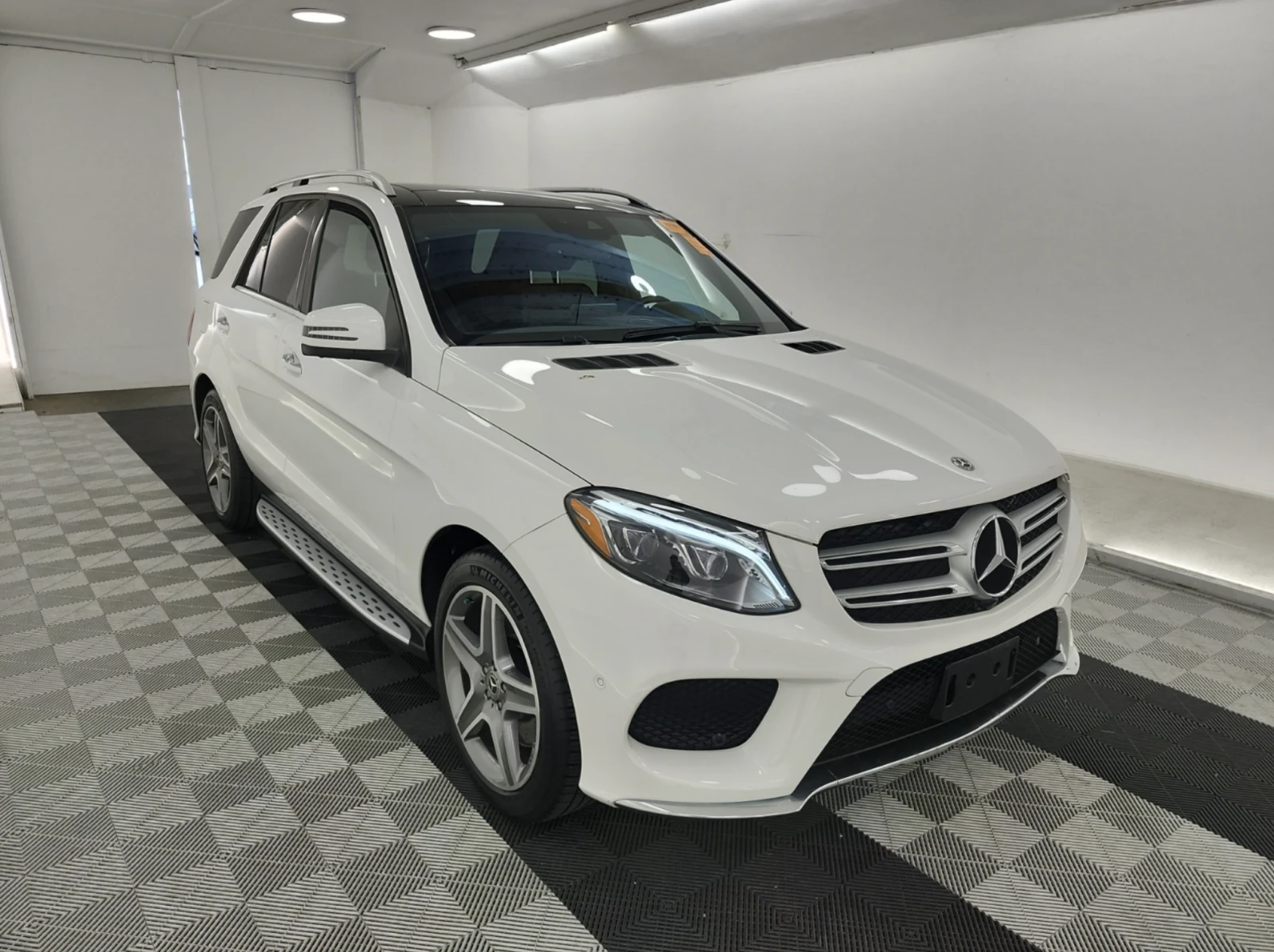Mercedes-Benz GLE 400 2018 Mercedes-Benz GLE 400, снимка 2 - Автомобили и джипове - 54592743