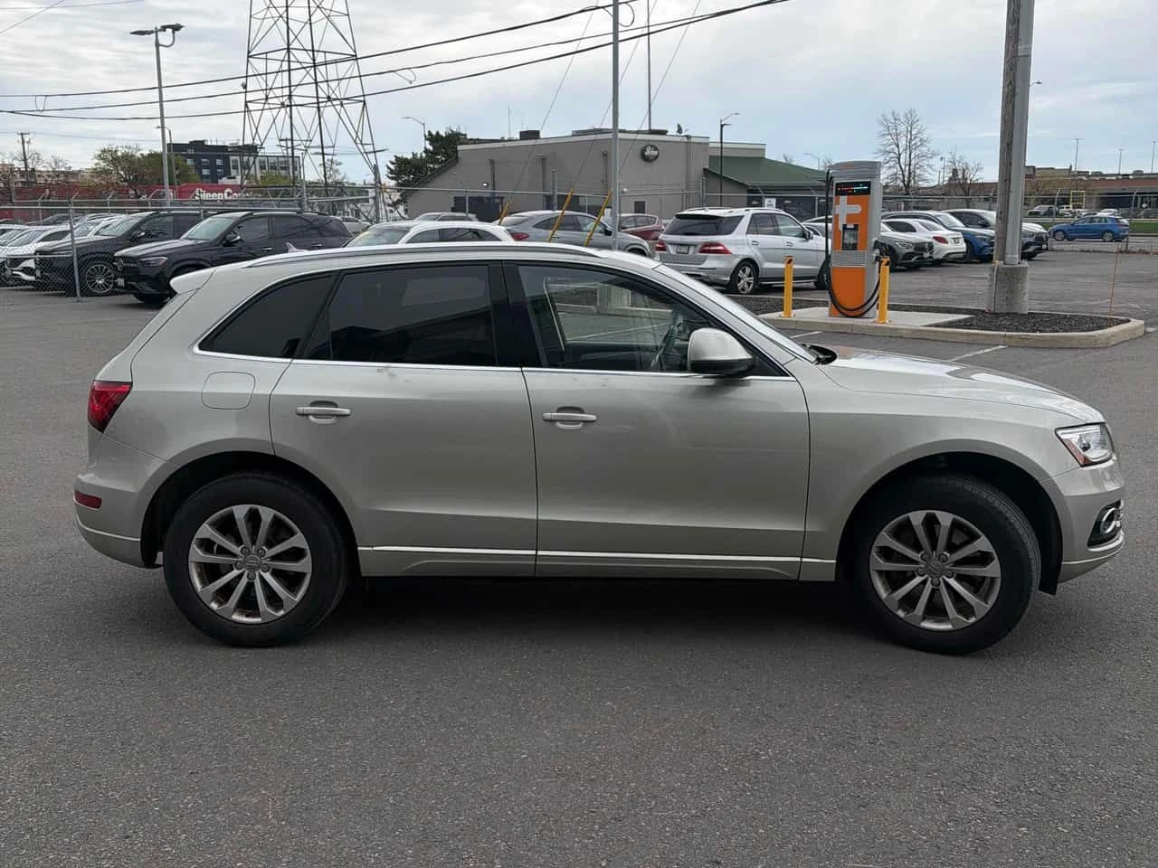 Audi Q5  3.0L TDI Technik | КОЖА | ОБДУХВАНЕ | ПОДГРЕВИ , снимка 3 - Автомобили и джипове - 54591742